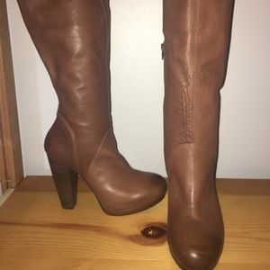 New, in box leather boots. Perfect for fall/winter
